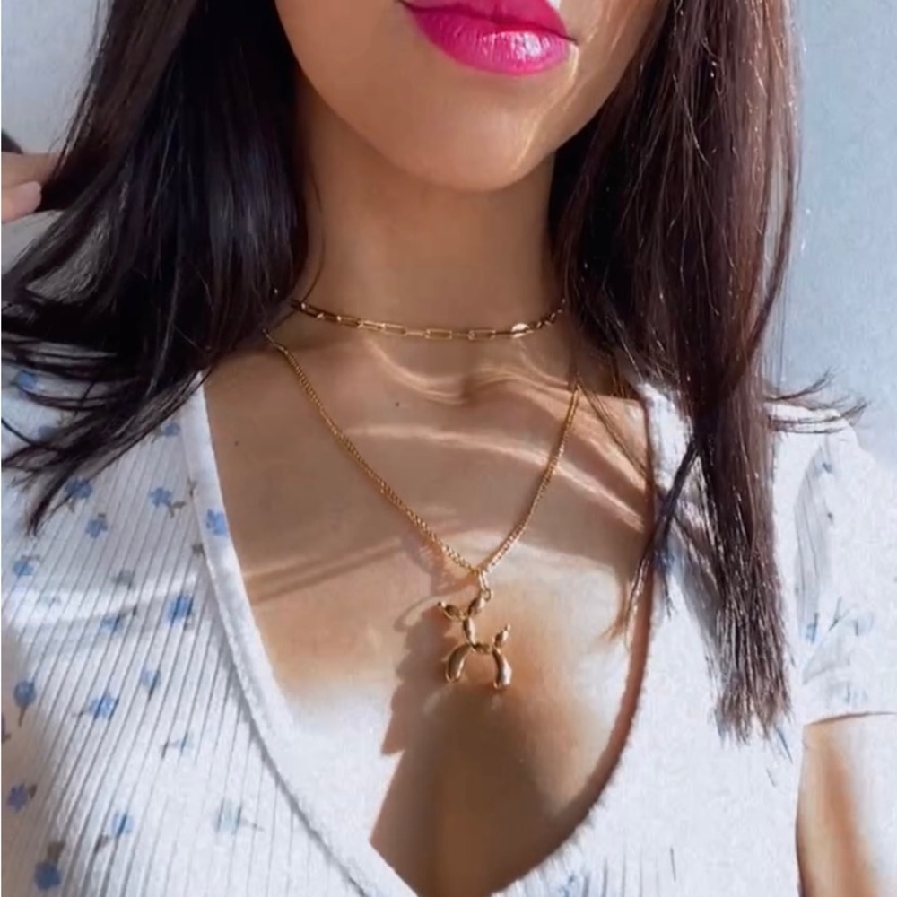 18k Gold Filled Cuban Chain with Balloon Dog Pendant Womens Minimalist Necklace - Picture 2 of 4